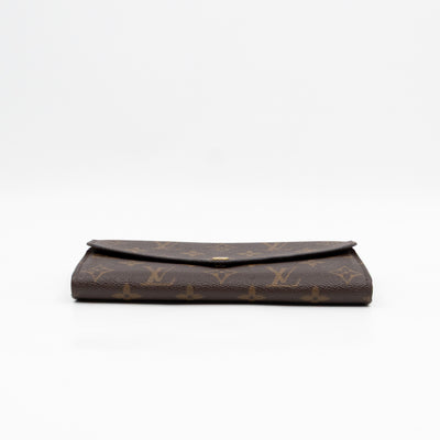 Sarah Wallet Monogram