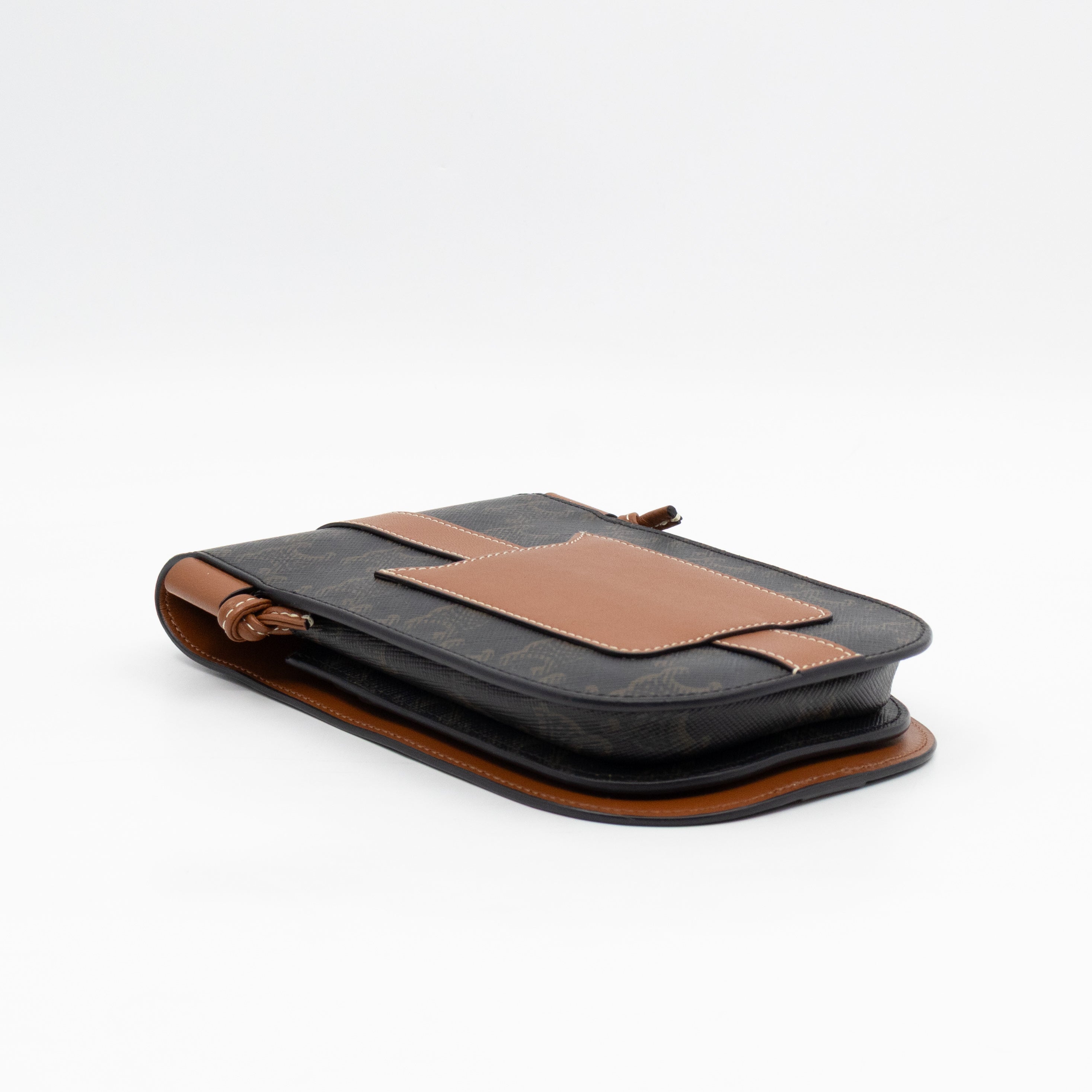 Phone Pouch with Flap Triomphe Canvas Tan Calfskin Leather