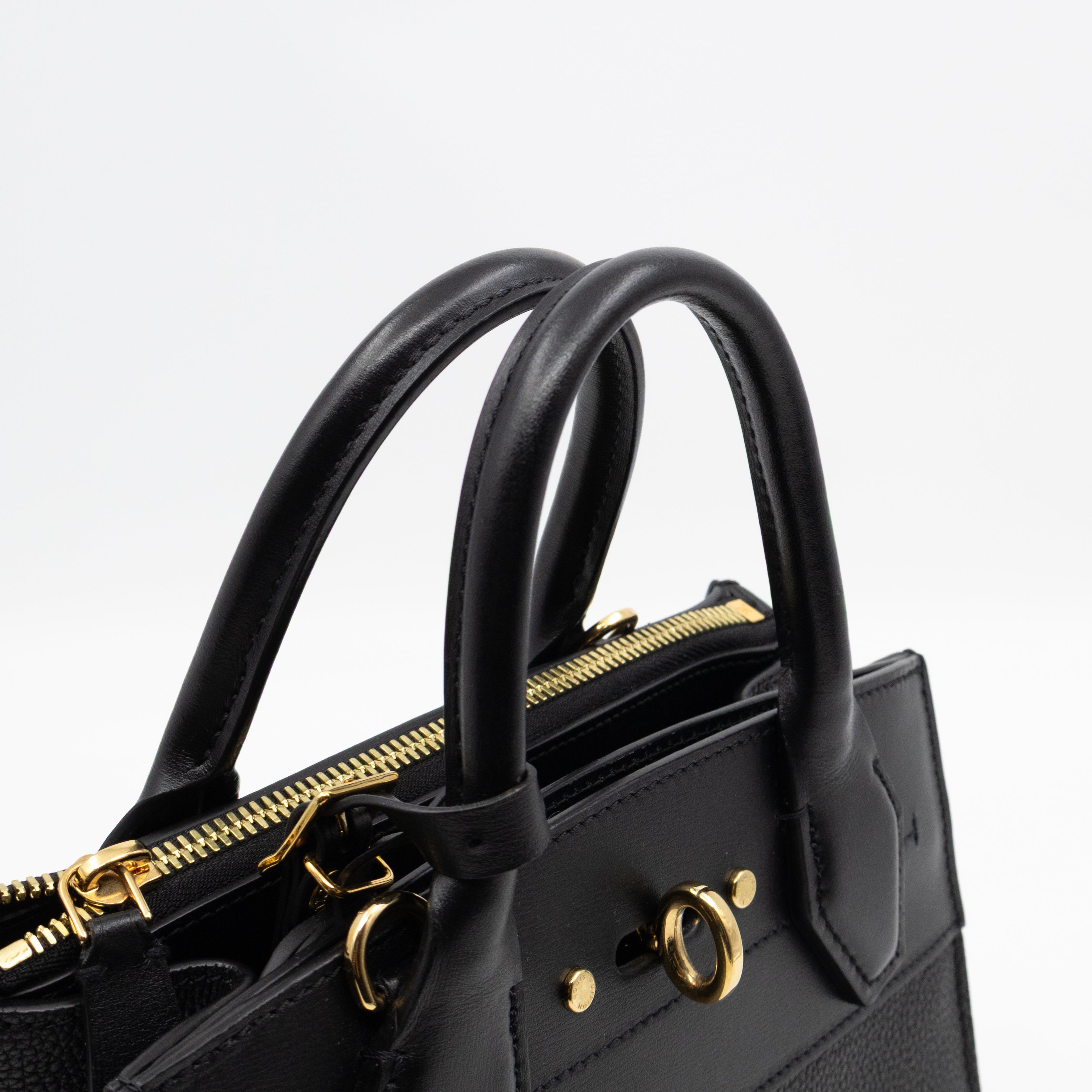 City Steamer PM Black Leather