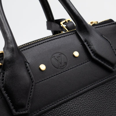 City Steamer PM Black Leather