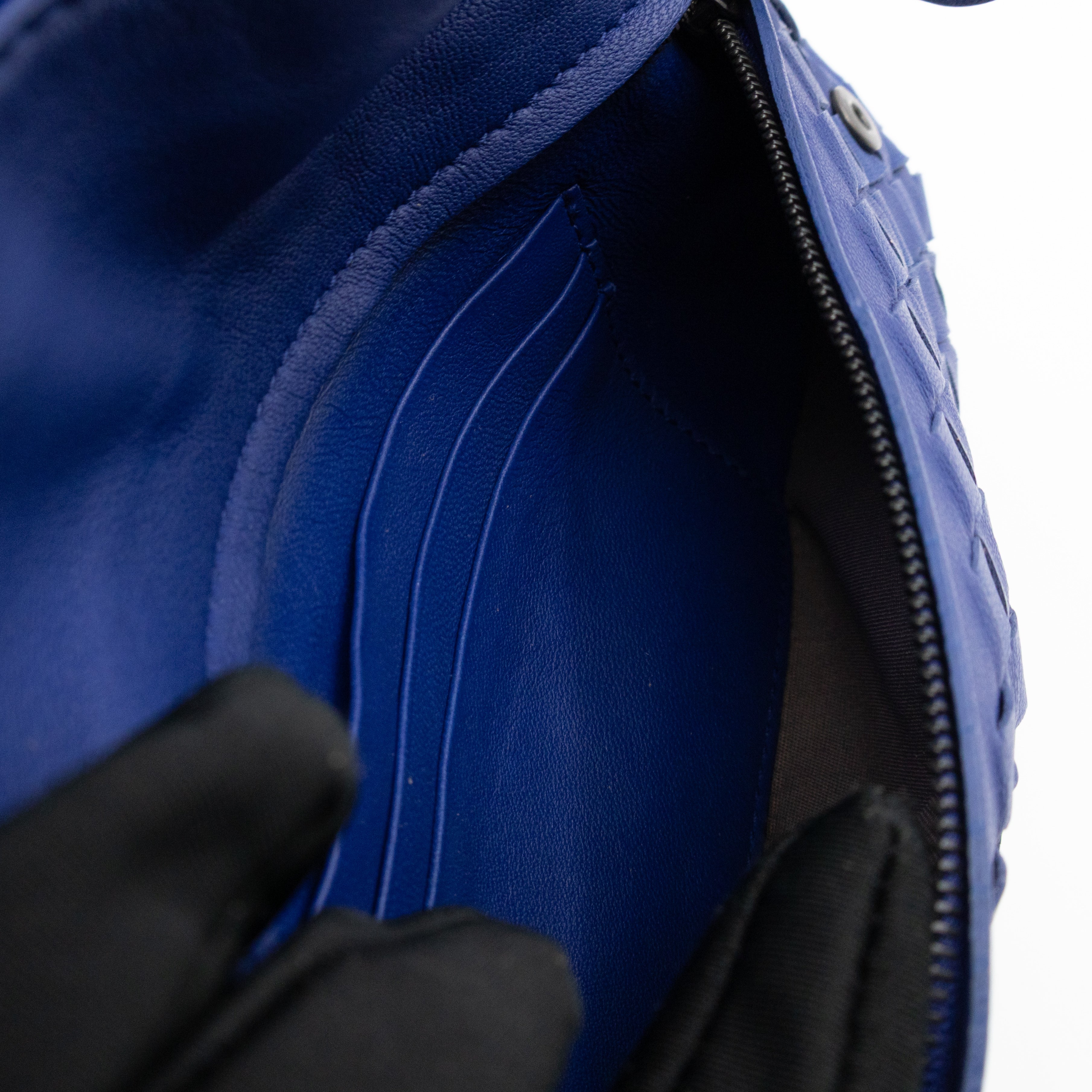 Olimpia Crossbody Bag Blue Intrecciato Leather