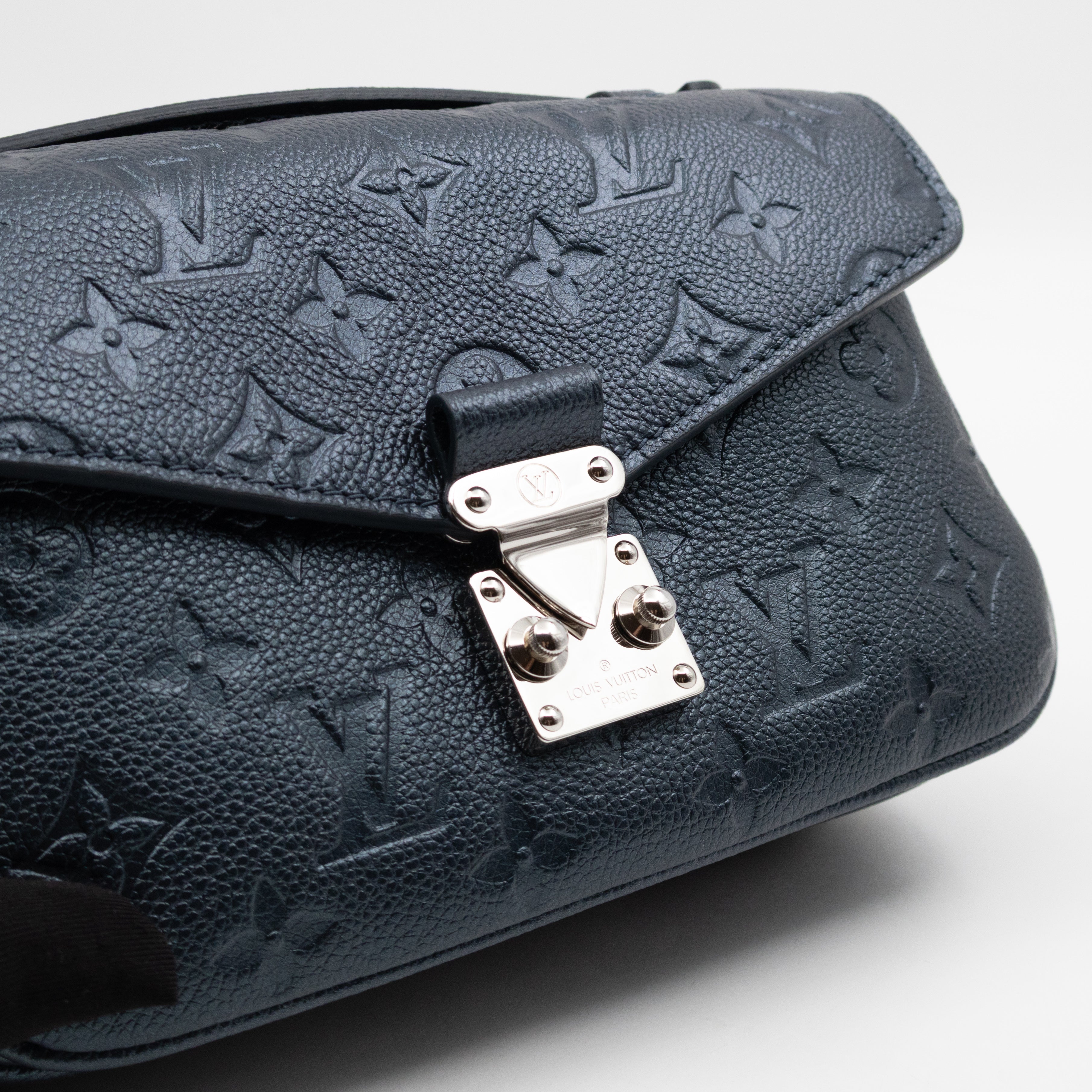 Metis East West Shimmery Ink Monogram Empreinte