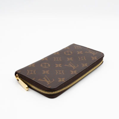 Zippy Wallet Monogram Fuchsia