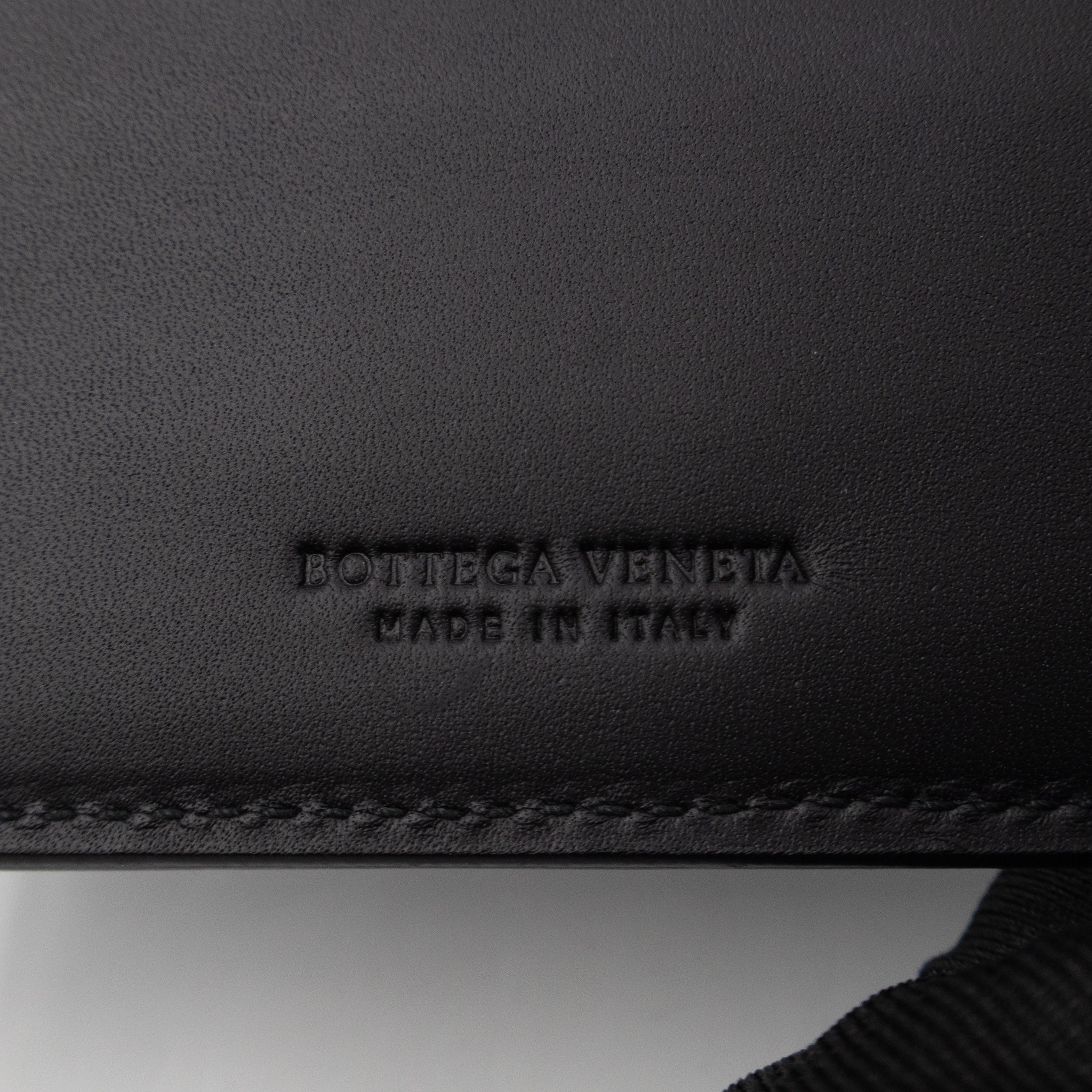 Classic Bifold Wallet Black Intrecciato Leather