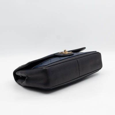 Graphic Medium Flap Bag Blue & Black Leather