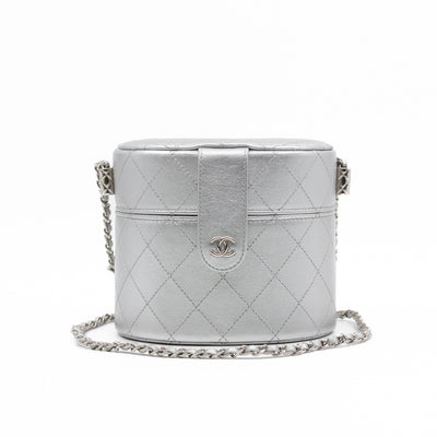 Vanity On CC With Chain Silver Leather