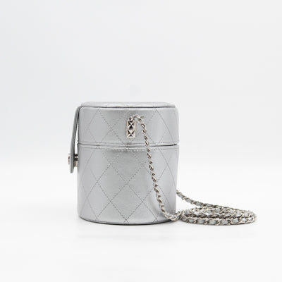 Vanity On CC With Chain Silver Leather