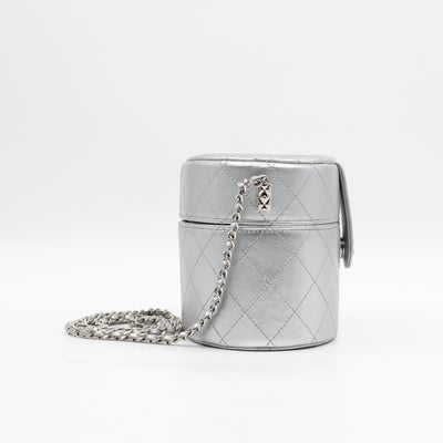 Vanity On CC With Chain Silver Leather