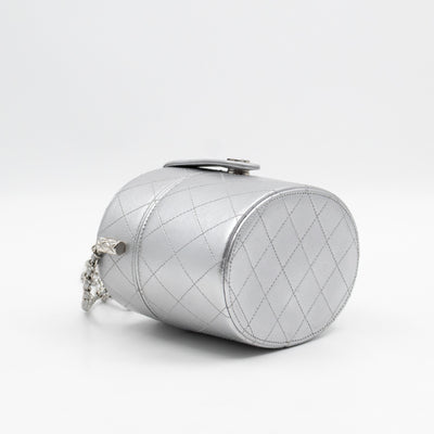 Vanity On CC With Chain Silver Leather