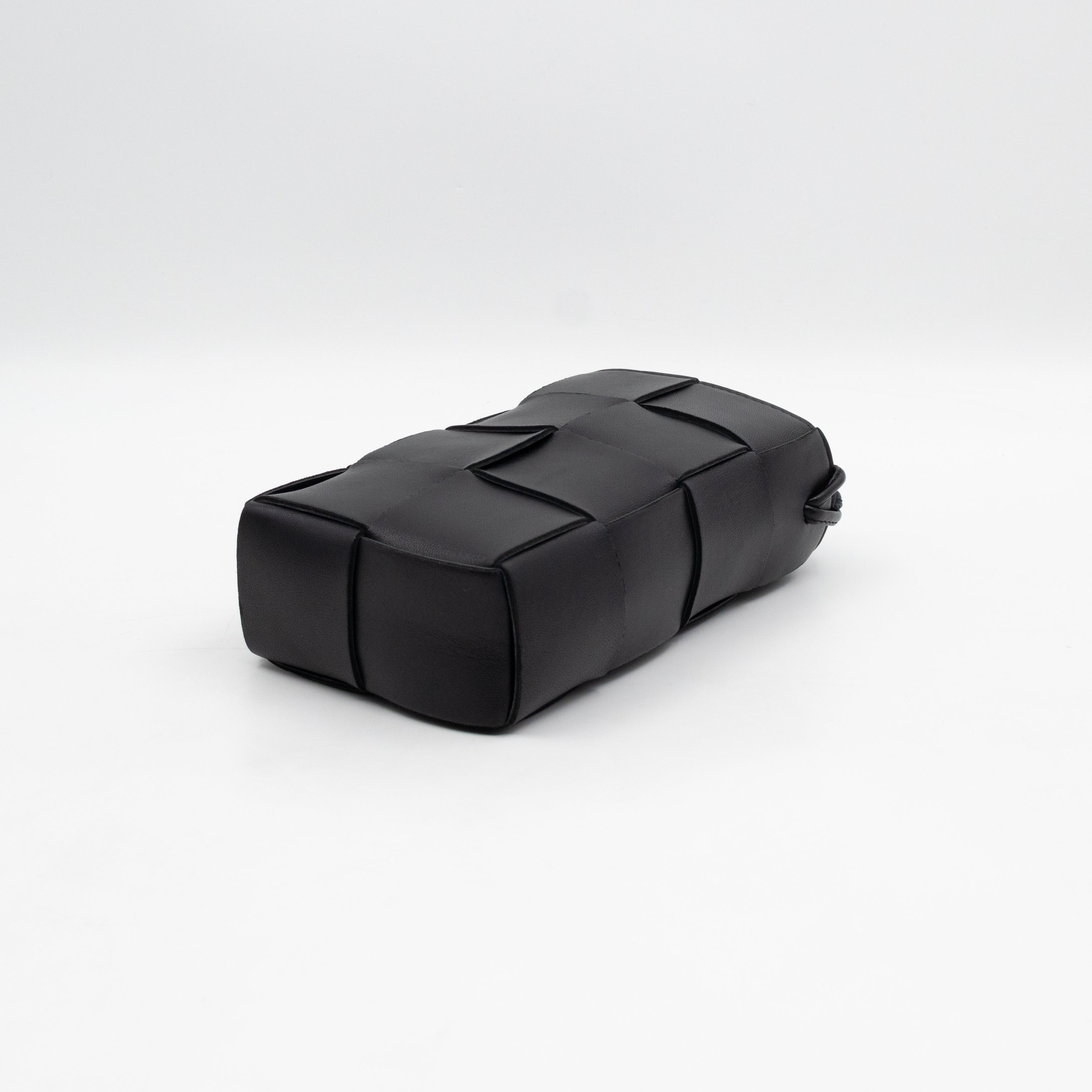 Cassette Phone Pouch Black Maxi Intrecciato Leather