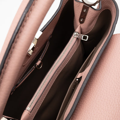 Capucines MM Rose Ballerine Taurillon Leather