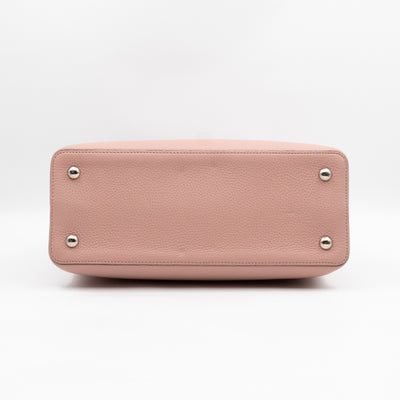 Capucines MM Rose Ballerine Taurillon Leather