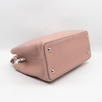 Capucines MM Rose Ballerine Taurillon Leather