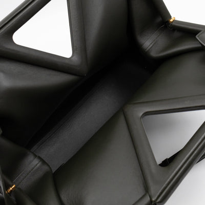 The Point Triangle Bag Medium Camping Oilve green Calfskin