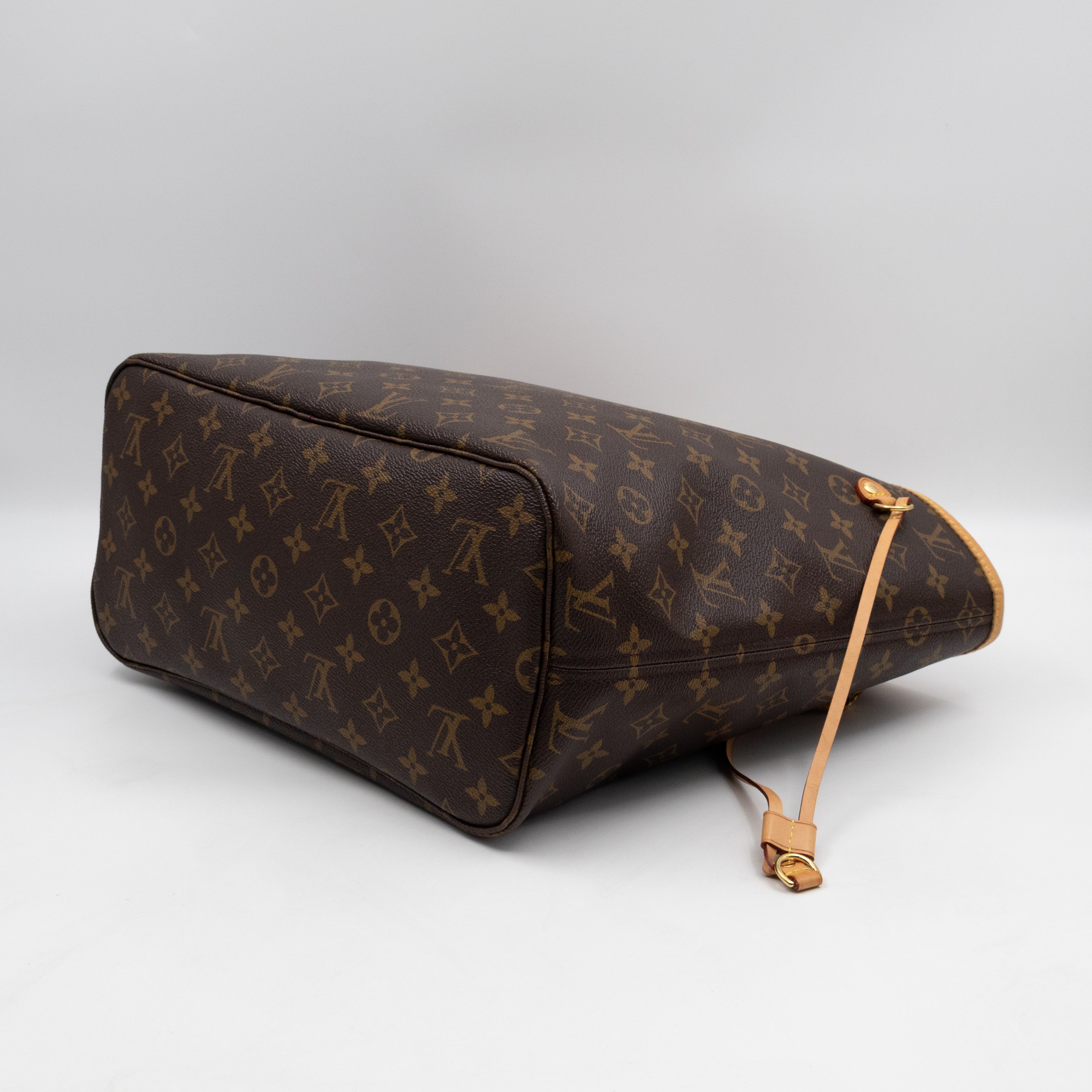 Neverfull MM Monogram Fuchsia