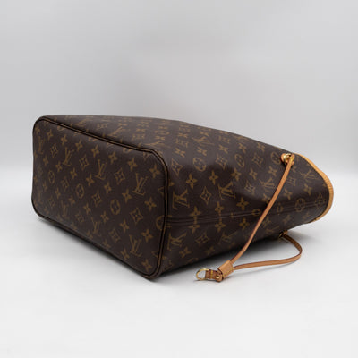 Neverfull MM Monogram Fuchsia