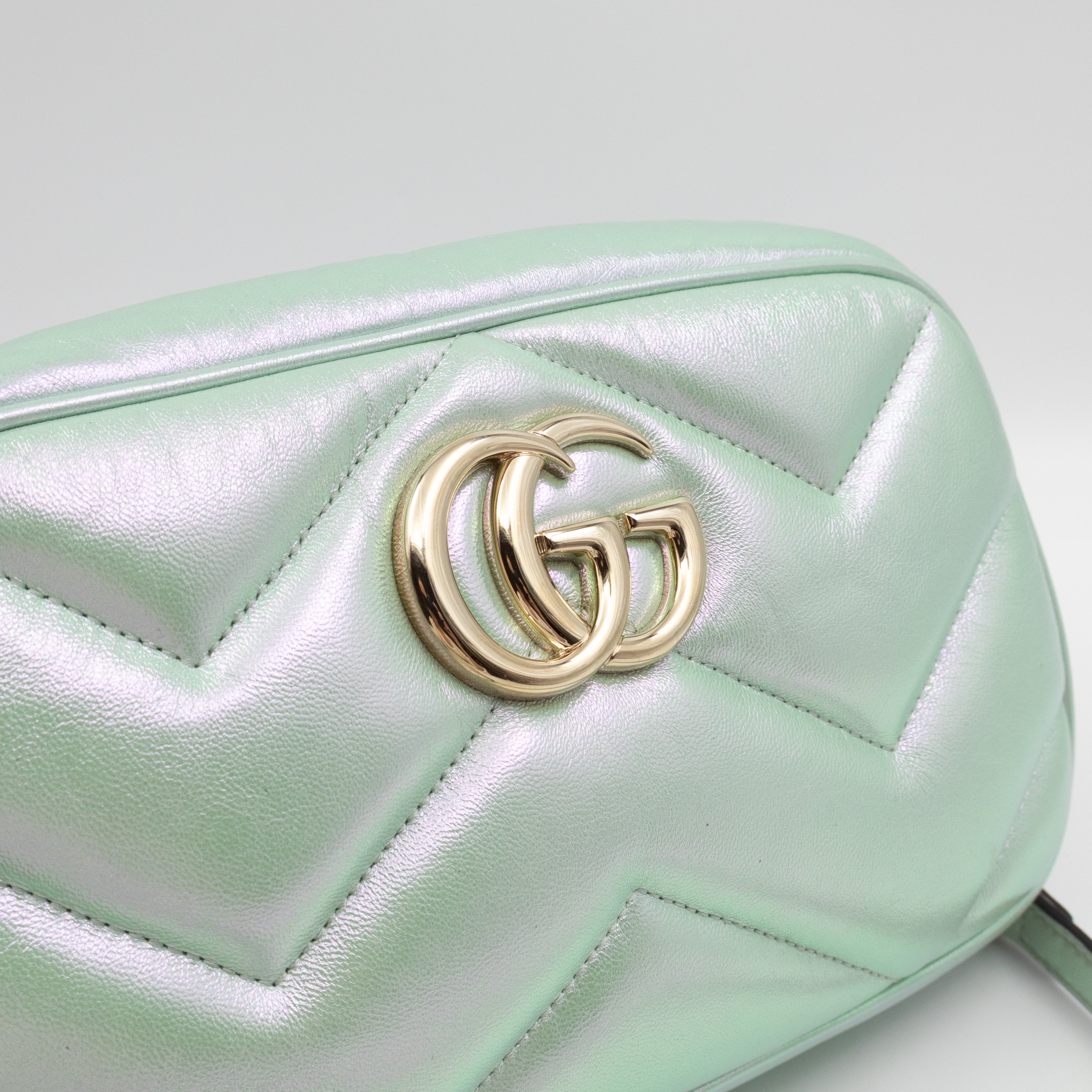 GG Marmont Small Camera Bag Green Iridescent Leather