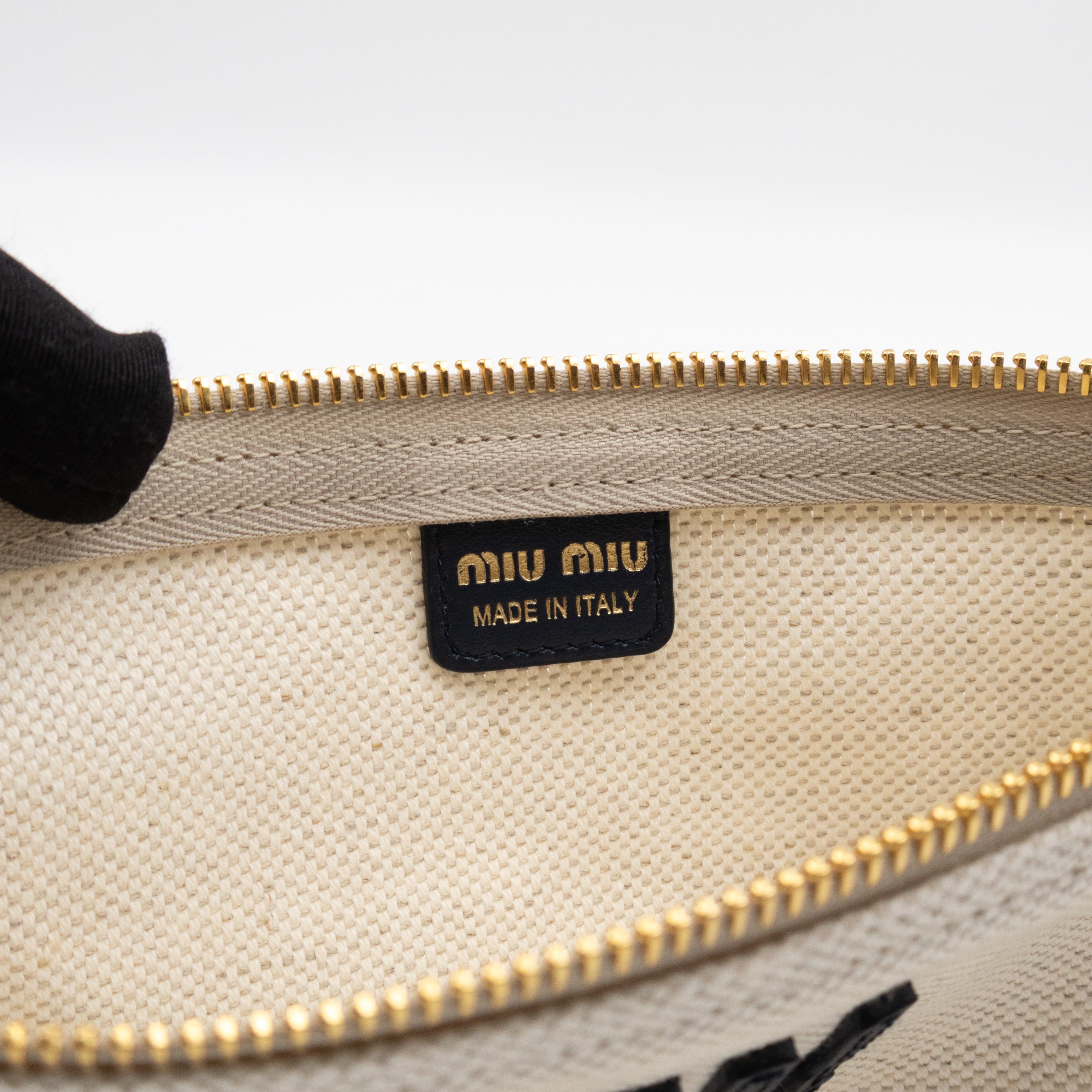 Logo Pouch White Canvas
