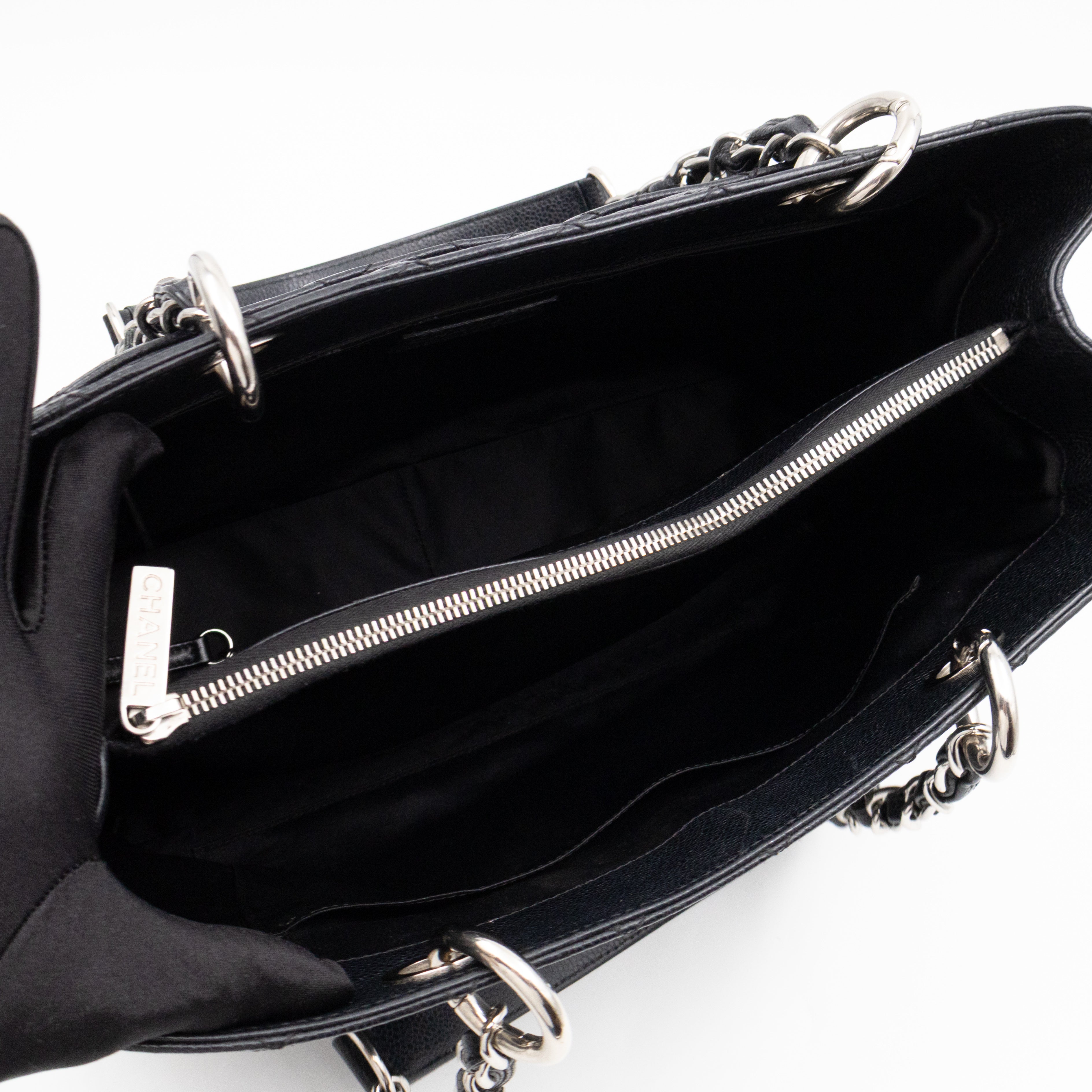GST Grand Shopping Tote Black Caviar Silver