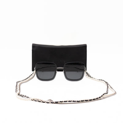 Square Sunglasses With Pearl Triple Chain