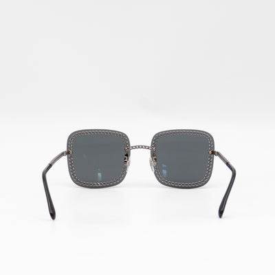 Square Sunglasses With Pearl Triple Chain