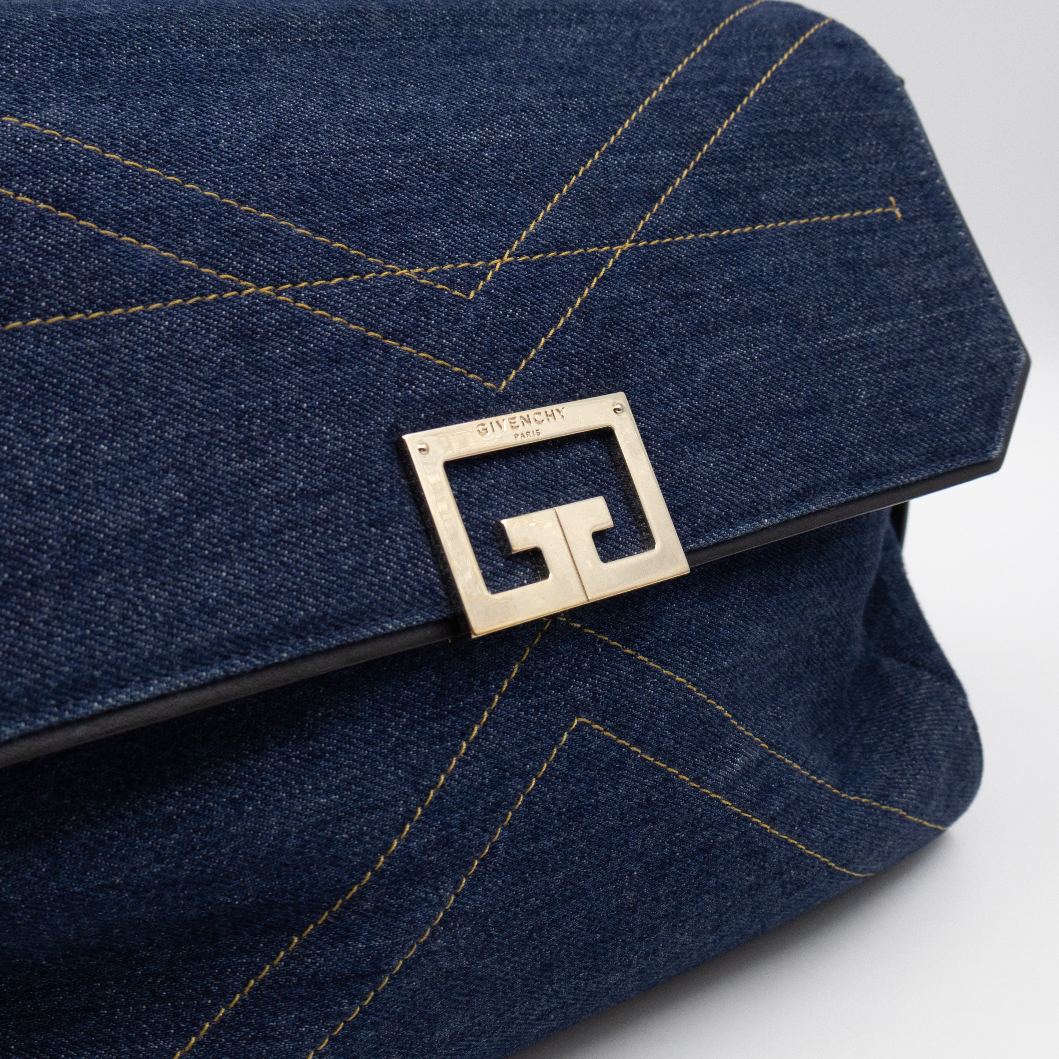 ID Medium Blue Denim Black Leather