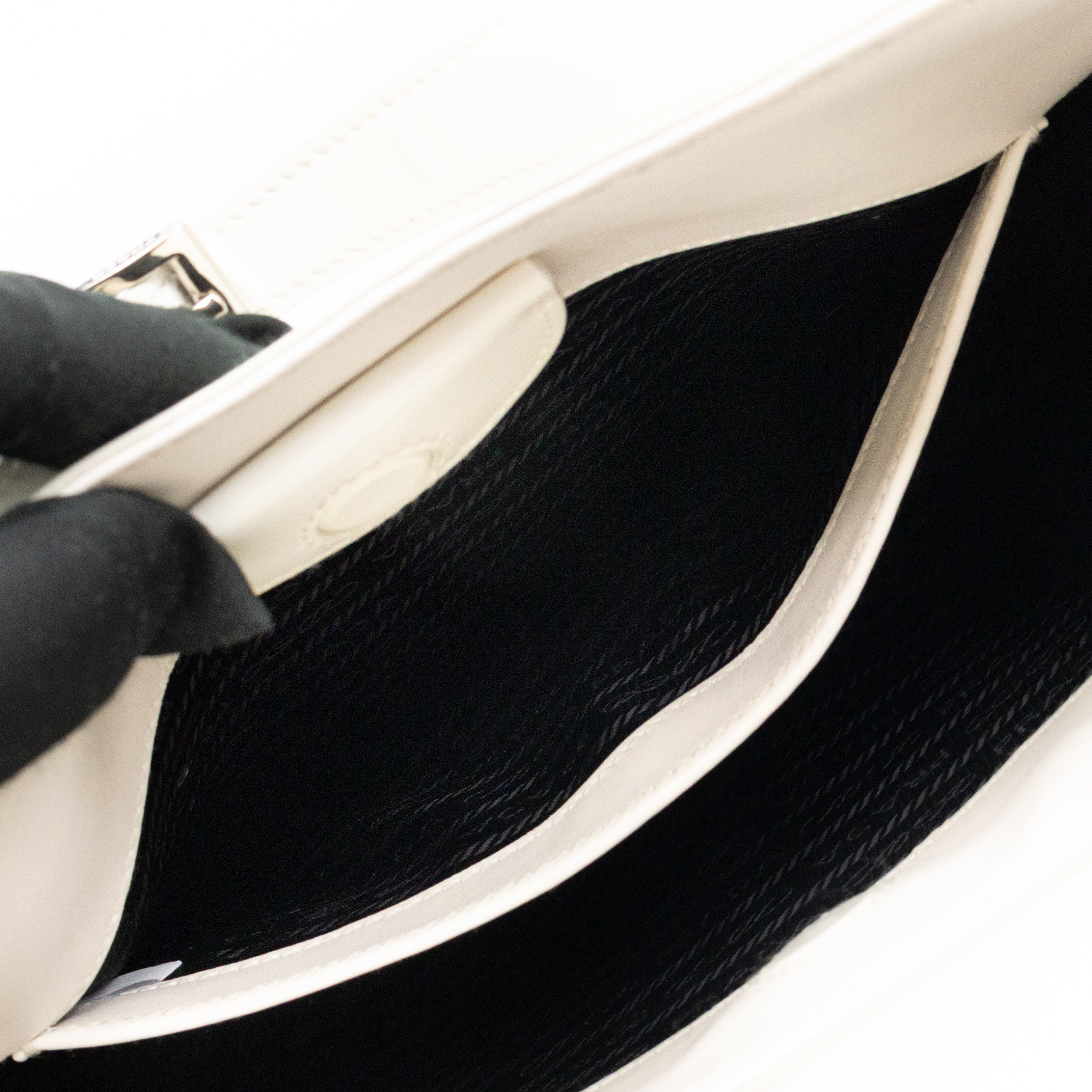 Cleo Shoulder Bag White Brushed Leather