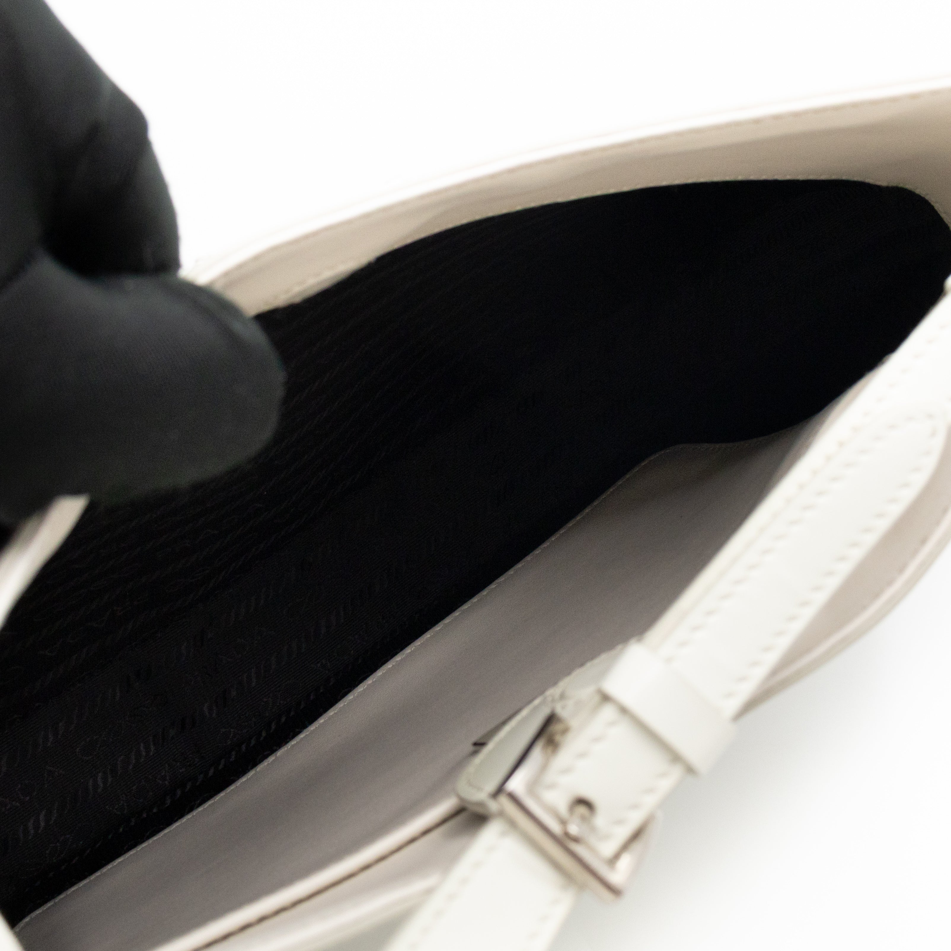 Cleo Shoulder Bag White Brushed Leather