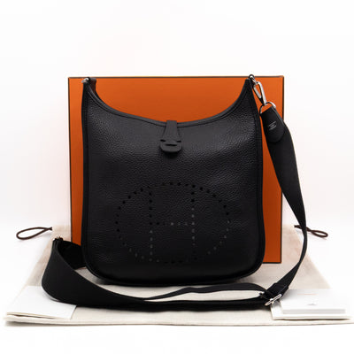 Evelyne III 29 PM Black Taurillon Clemence Leather