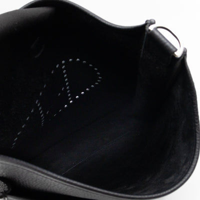 Evelyne III 29 PM Black Taurillon Clemence Leather