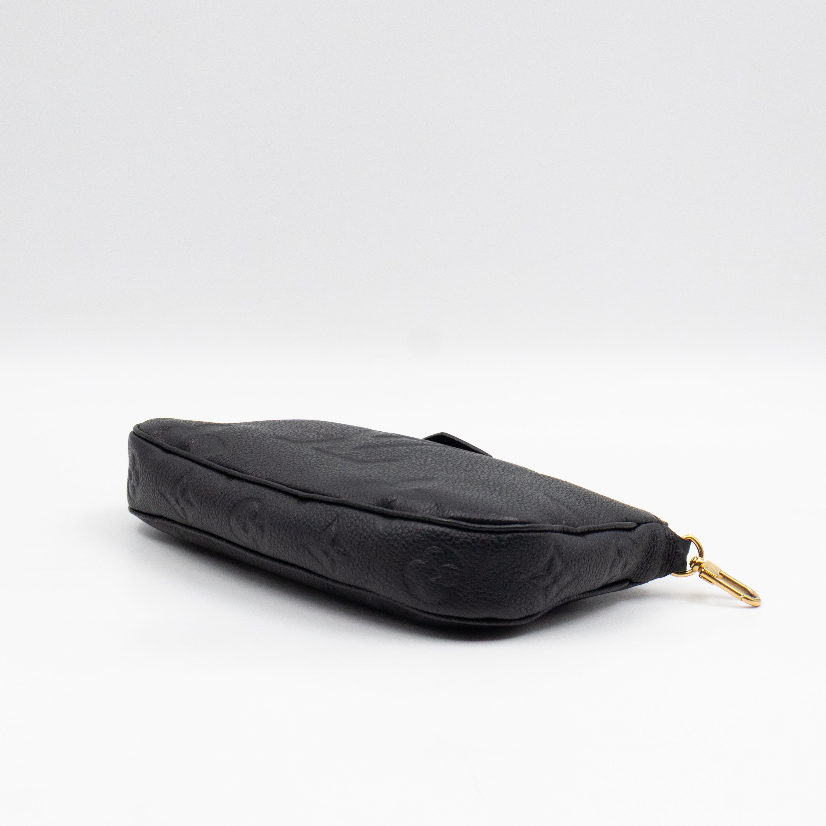 Multi Pochette Accessoires Black Monogram Empreinte