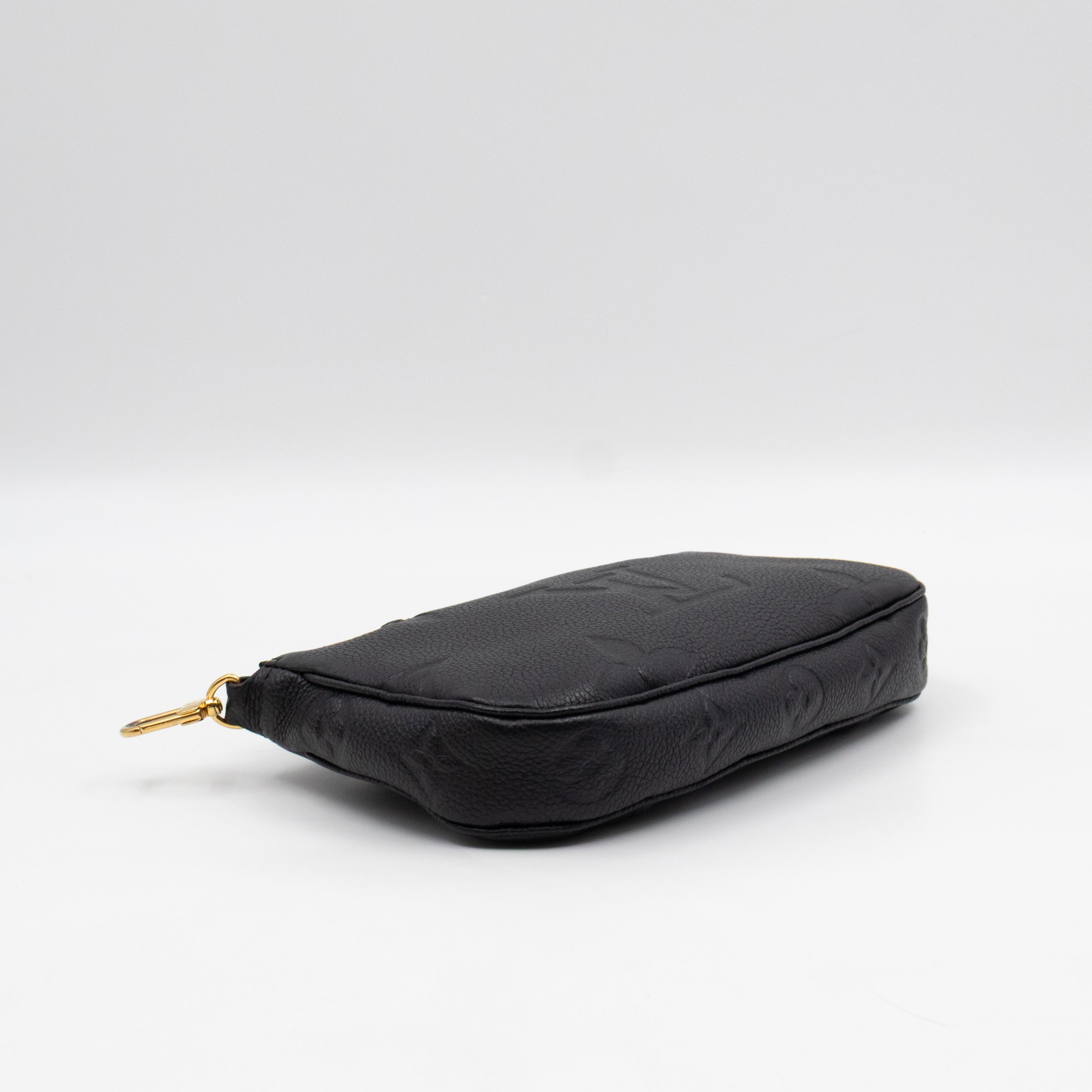 Multi Pochette Accessoires Black Monogram Empreinte