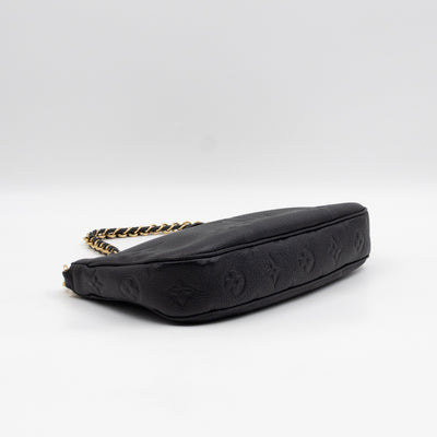 Multi Pochette Accessoires Black Monogram Empreinte