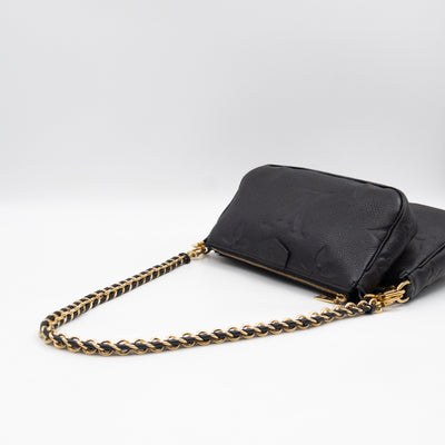 Multi Pochette Accessoires Black Monogram Empreinte
