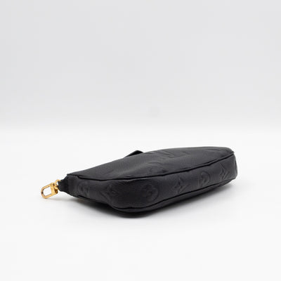 Multi Pochette Accessoires Black Monogram Empreinte
