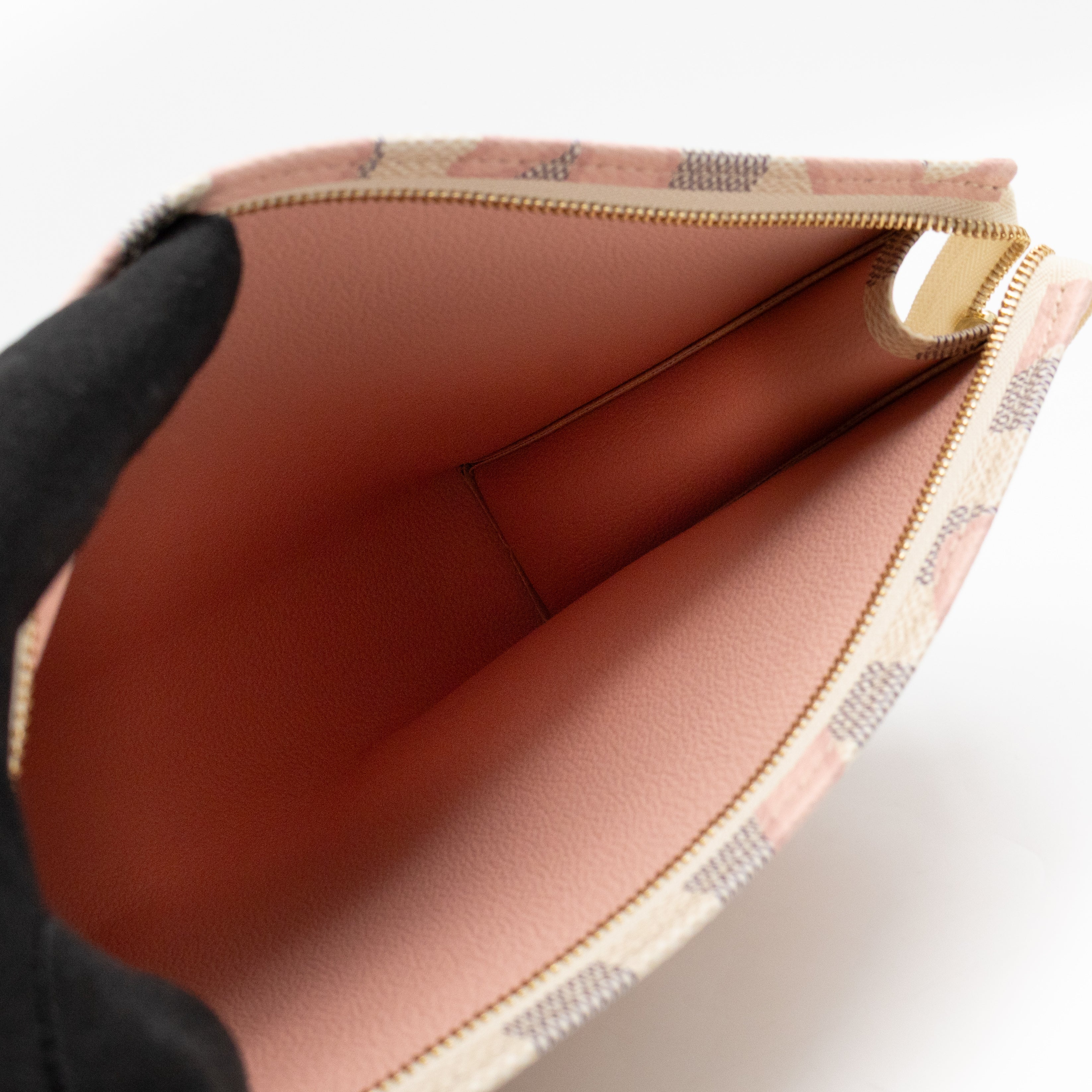Toiletry Pouch 26 Tahitienne Damier Azur