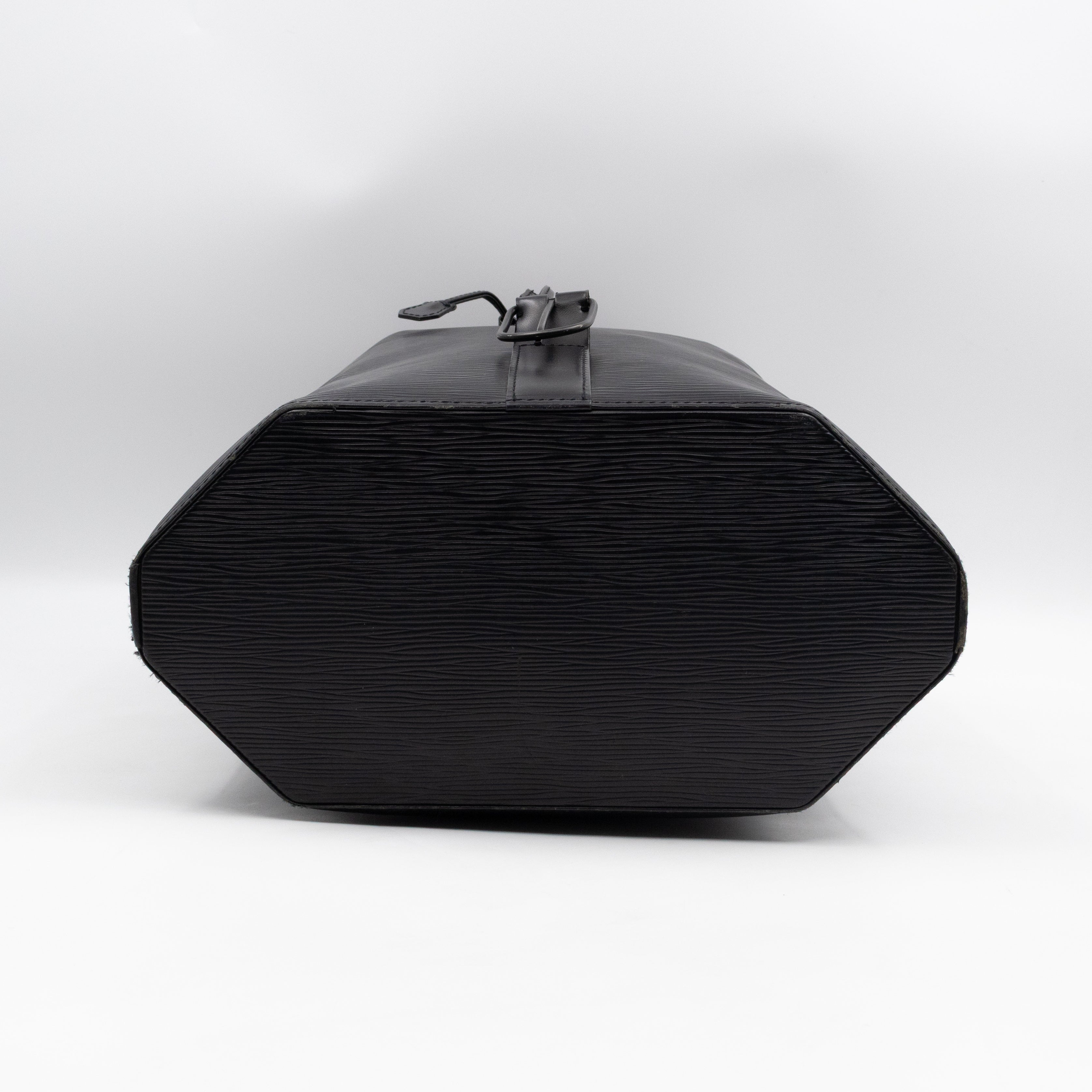 Sac A Dos Black Epi Leather