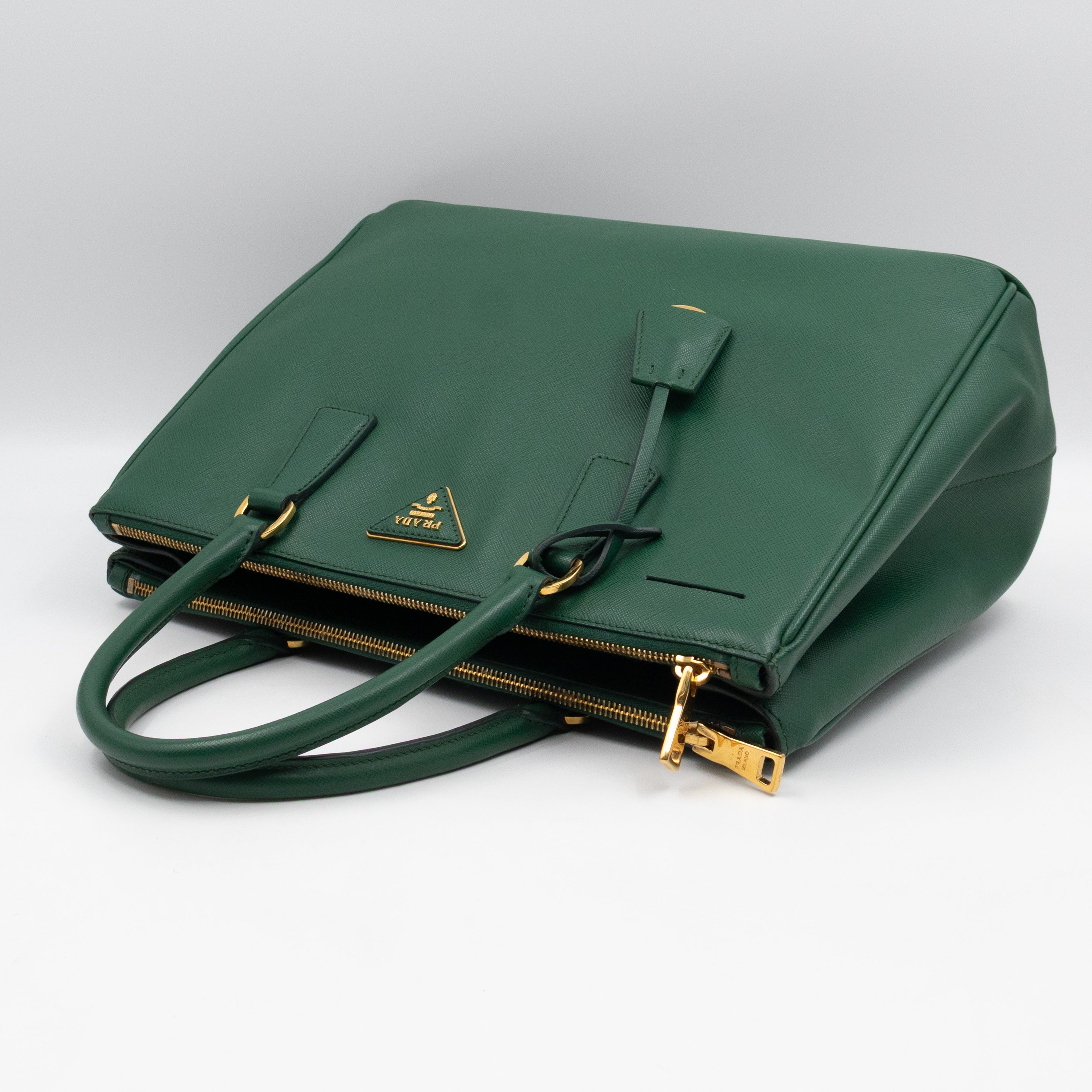 Galleria Large Double Zip Biliardo Green Saffiano Leather
