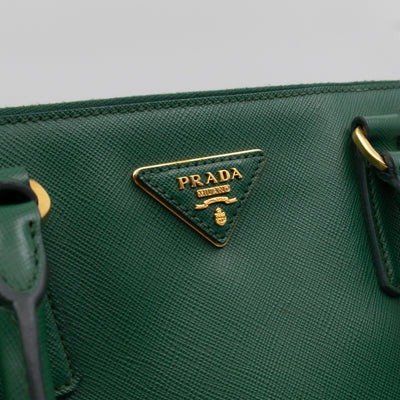 Galleria Large Double Zip Biliardo Green Saffiano Leather