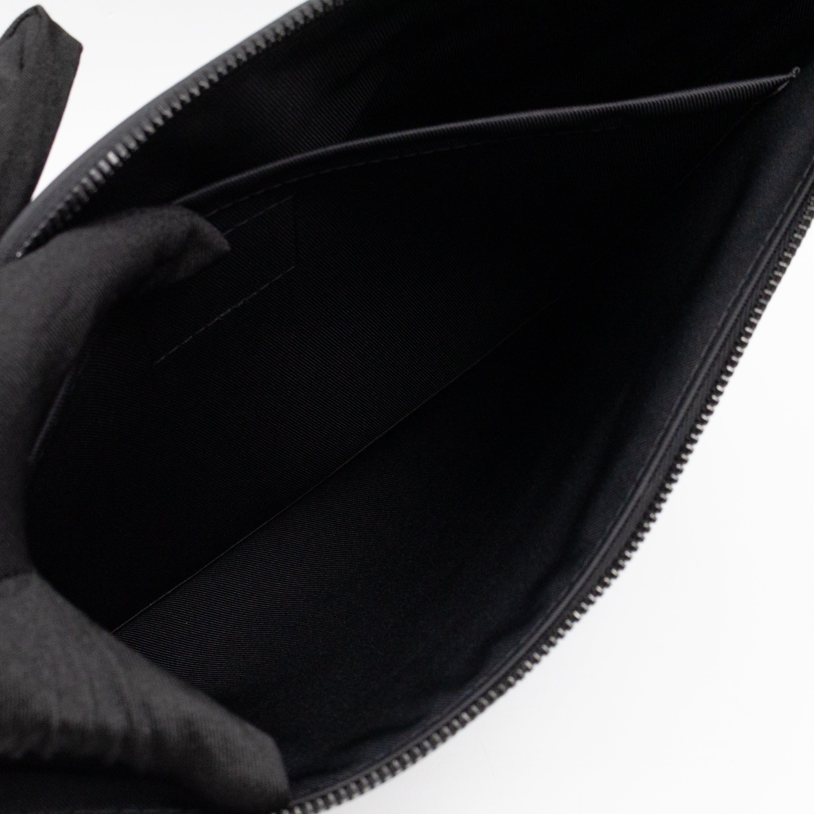 Pochette Cosmos Black Infinity Leather