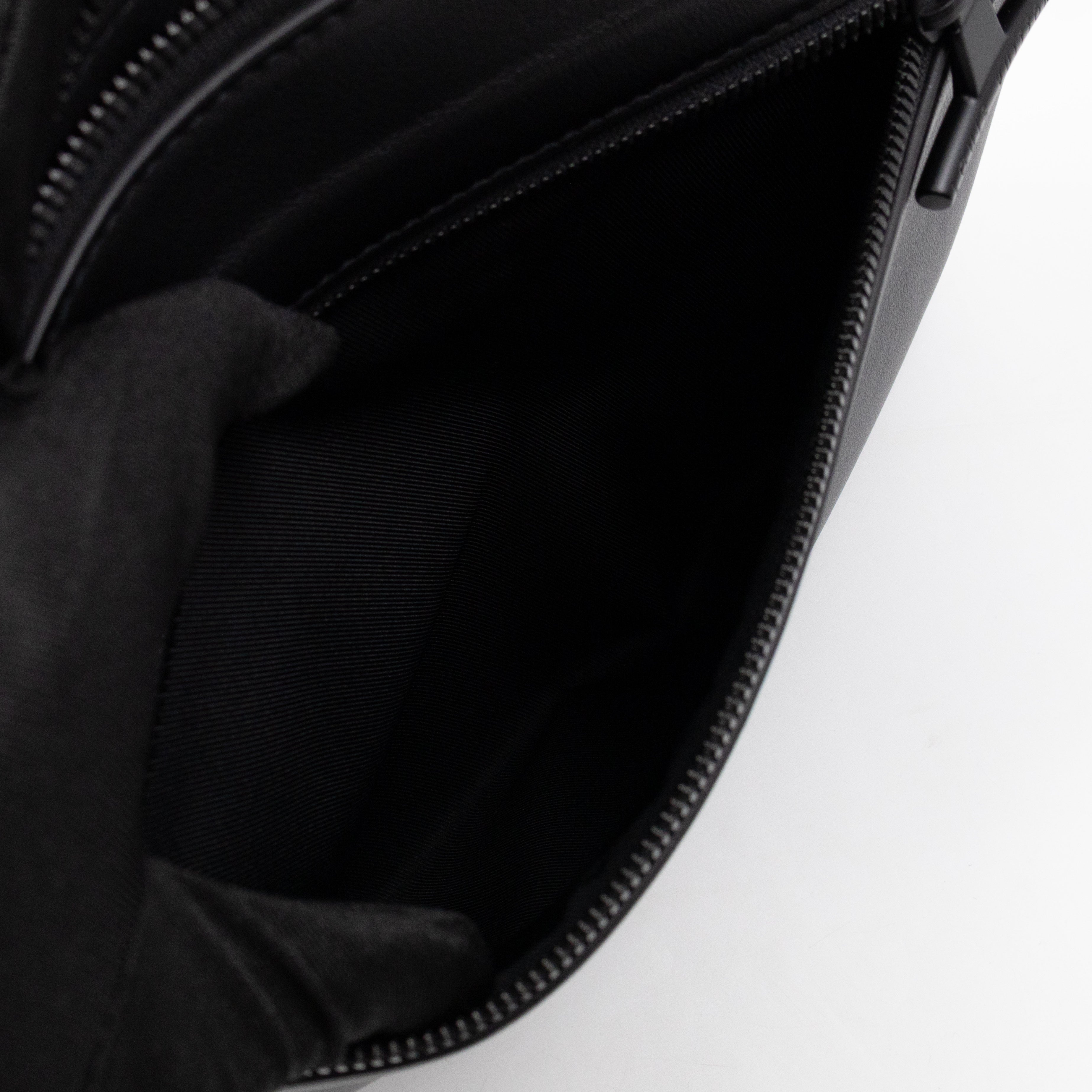 Pochette Cosmos Black Infinity Leather