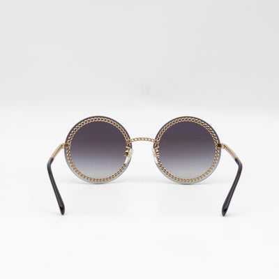 Round Sunglasses With Pearl Triple Chain