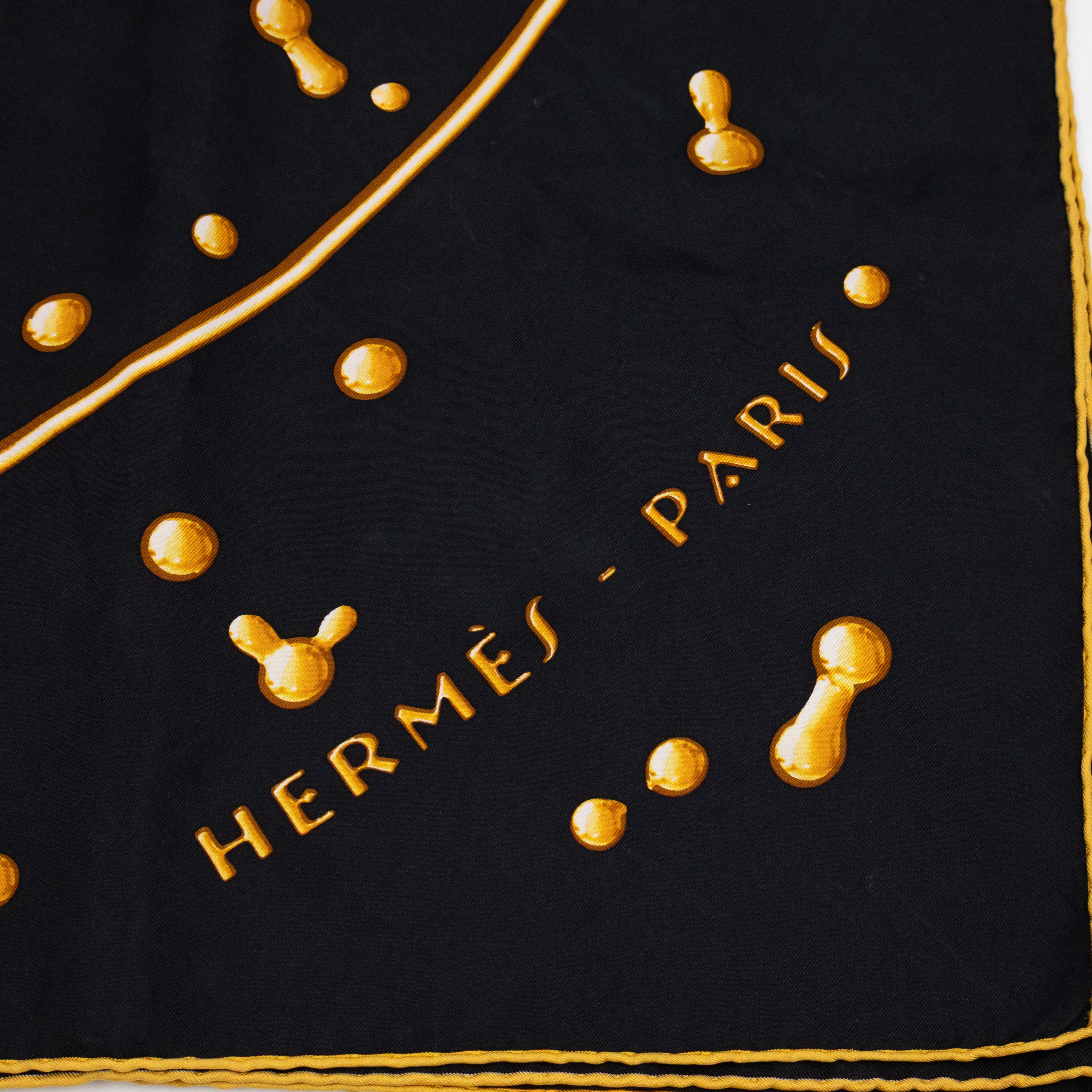 Silk Scarf 90 Vif Argent Black & Gold