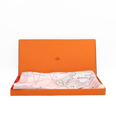 Carre Geant Silk Scarf 140 Planisphere d'un Monde Equestre Rose