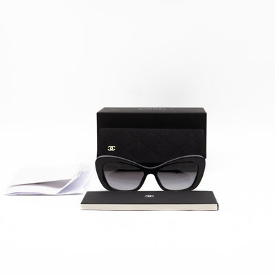 Cat Eye Sunglasses with Pearls Black