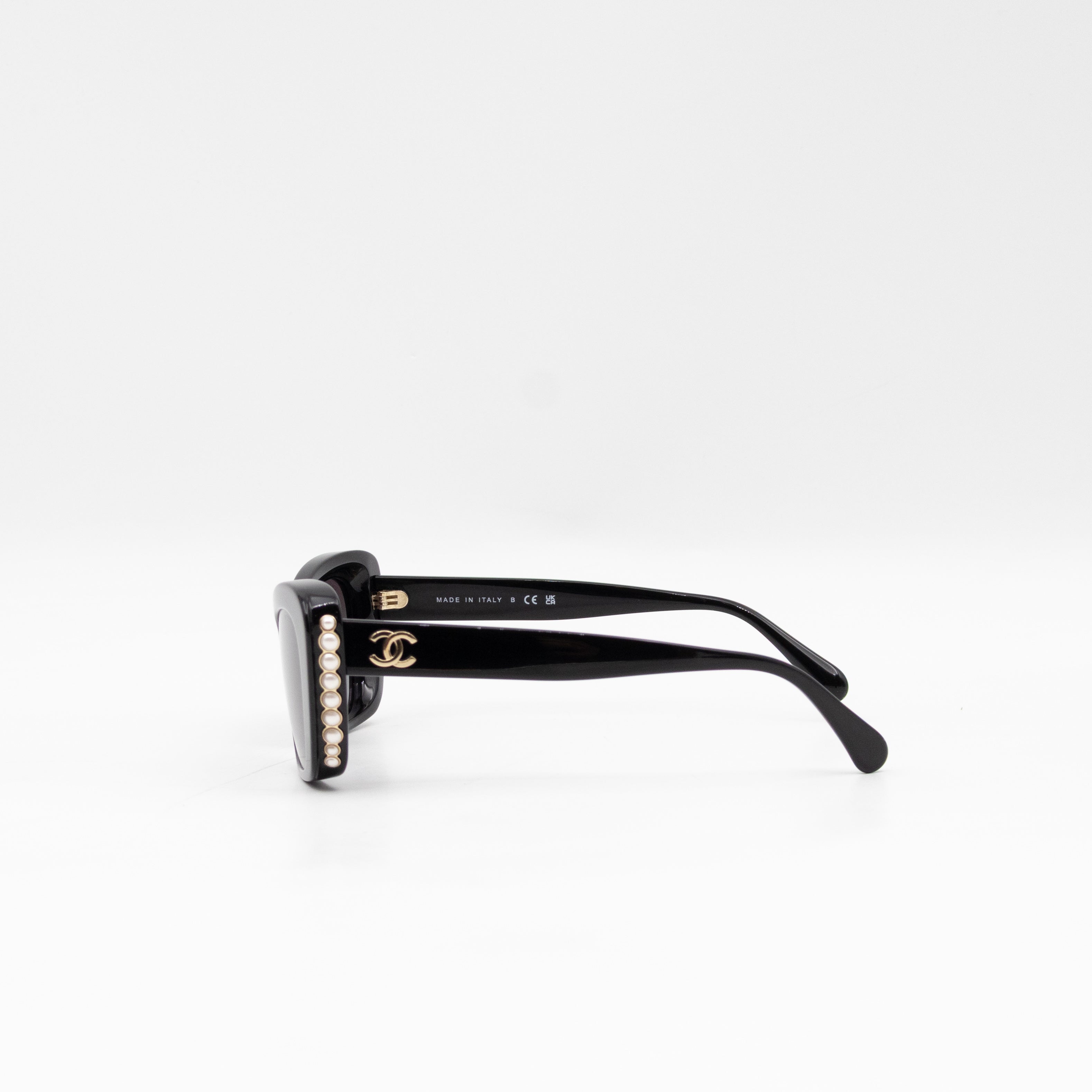 Cat Eye Sunglasses with Pearls Black