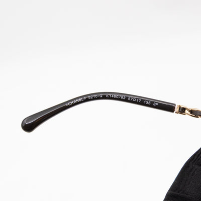 Square Sunglasses With Chanel Chain