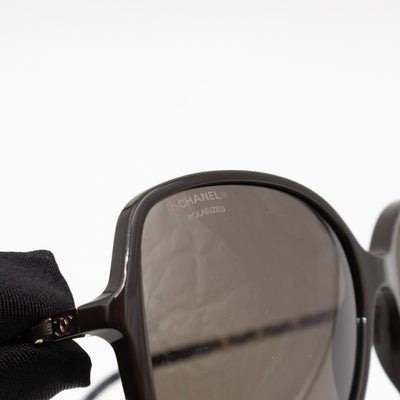 Square Sunglasses With Chanel Chain