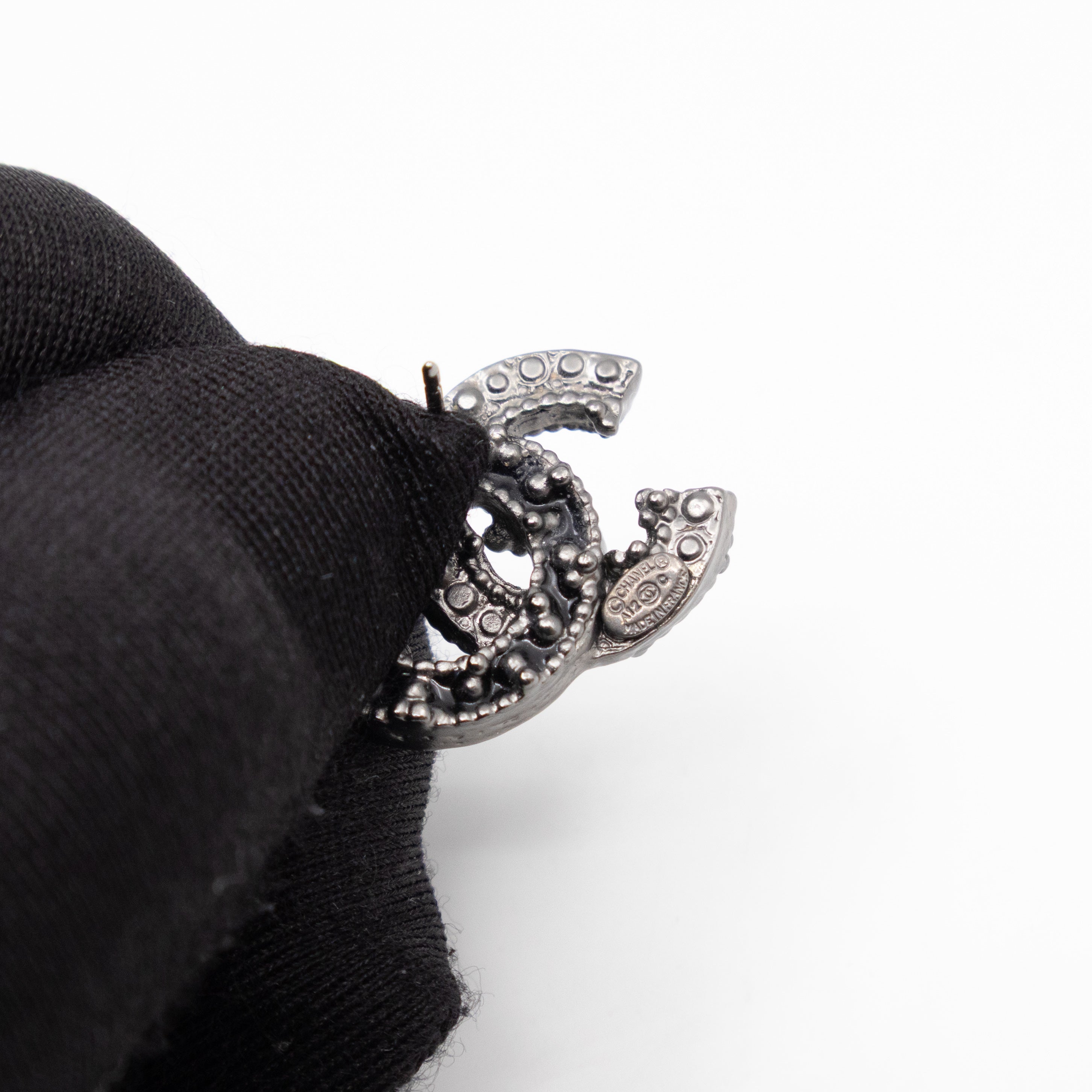 CC Crystal Earrings Black & Ruthenium
