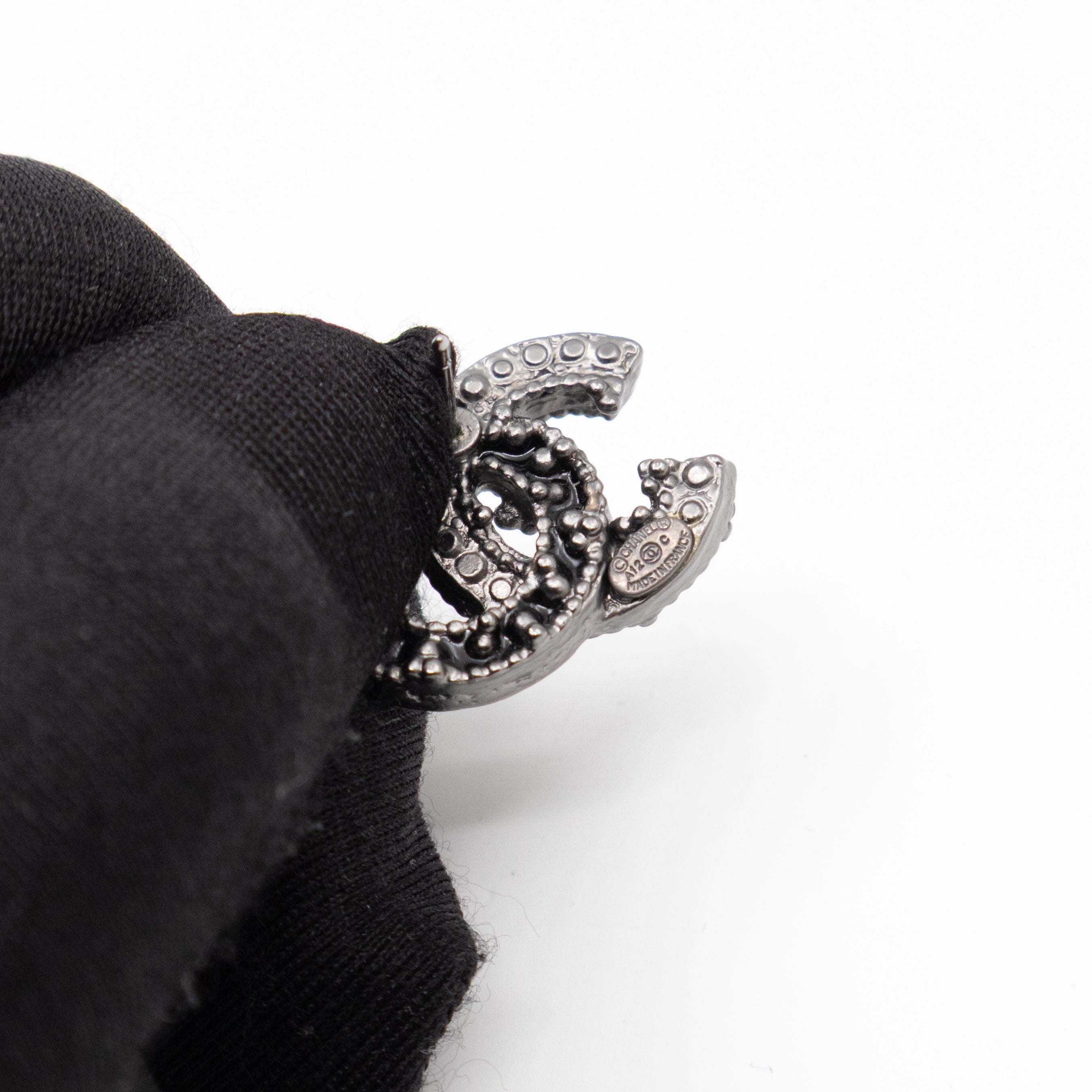 CC Crystal Earrings Black & Ruthenium